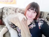 Olesya Milovanova with the famous pelican.