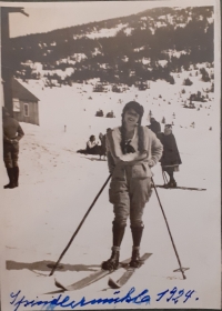 Helena Lenardová, maminka André Lenarda, Špindlerův Mlýn, 1924