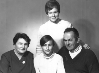 The Medlík family in 1967 