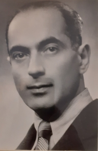 Roman Lenard, otec André Lenarda, asi 1942