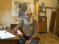 Volodymyr Dovbakh during an interview.