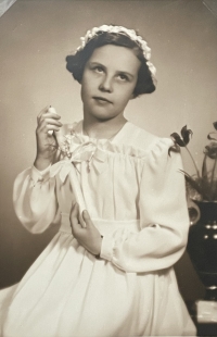 childhood friend - Oľga (Medina) Ďurčanská