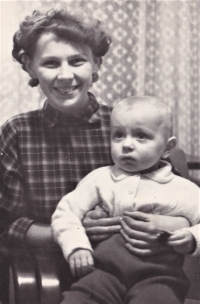 Ludmila Švandová se synem Pavlem
