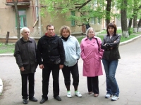 2008 - Kramatorsk, front left: Volodymyr Shnurko (father), Volodymyr Tabakov, Ellina Shnurko-Tabakova, Liudmyla Shnurko (mother), Iryna Savichenko (brother's wife)