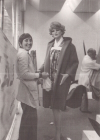 Při práci v ÚBOKu (Ústav bytové a oděvní kultury)