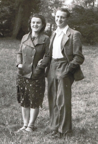 Amálie a Arnošt Gutmannovi, Oxford, 1941