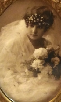 Sylvie Wittmannová's grandmother in her wedding photo