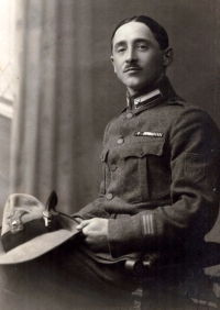 Strýc František Pravda v uniformě rakousko-uherské armády. V Rusku přešel k československým legiím