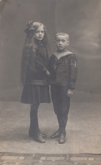 Otec Hany Páníkové (narozen 1909)