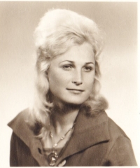 Irena Mazanová, rod. Augustínová, koniec 60. rokov.
