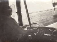Albert Iser za volantem autobusu Karosa