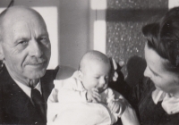 Grandfather Gustav Konárek with the witness