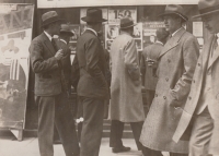 Jiří Konárek (man with a cigarette), witness´s father, in Brno in the late 1920s