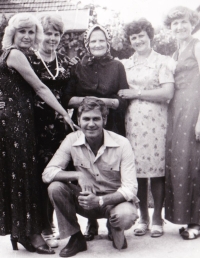 Irena Mazanová (née Augustínová) with her siblings (Emília, Terézia, Margita, Miroslav) and with her mother (Mária augustínová, née Petrovičová, 1911-1999)