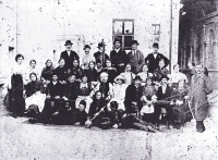 Photo of amateur theater actors from Békešská Čaba, circa 1920s. Ondrej Mazan's grandfather (from his mother's side) Ján Murányi (October 10, 1893, Békešská Čaba - 1971, Komárno) in the role of a soldier at the bottom left.