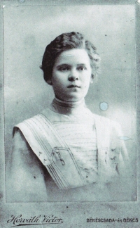 Stará mama Ondreja Mazana z otcovej strany, Žofia Mazanová, rod. Knihárová (7. 3. 1893 - 19. 12. 1960)