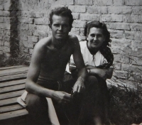 Ludmila and Václav Švéda in 1948