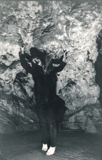 Performance v jeskyni Drásov, 1985