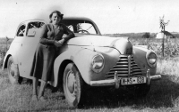 Jako řidička válcoven plechu, Frýdek-Místek, kolem roku 1950
