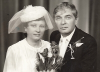 Mr and Mrs Pustaj as newlyweds (1987)
