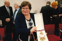 Medarda Pustajová at the ceremony of awarding the state decoration in memoriam (2017)