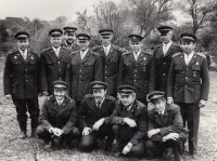 Sbor dobrovolných hasičů, rok 1980 (pamětník vpravo)