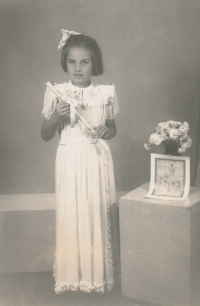 Blanka Slunečková, svaté přijímání, 1954