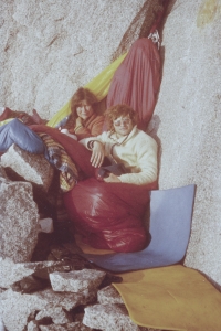 Alena Čepelková v létě 1981 na francouzské hoře Petit Dru s prvním manželem Václavem Pavlíčkem