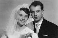 Wedding photo of Věra and Miroslav Flanderka, 20 December 1962