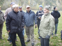 Přemysl Šindelka s Jardou Čvančarou během návštěvy kamenolomu v Mauthausenu 