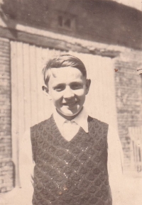 Lubomír Hluštík,  Kvasice, 1947
