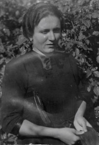 Maminka Marie Vaníčková v roce 1945