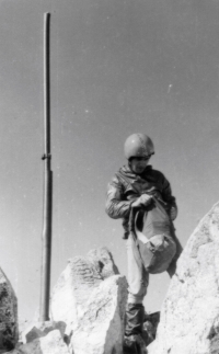 Jiří Maršík na vrcholu Gerlachovského štítu v Tatrách, 1973