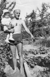 With her father Karel Posejpal, 1939
