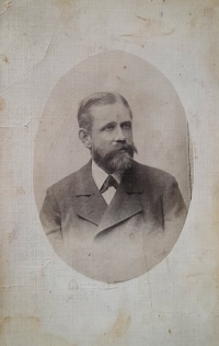 Her father's father Karel Jarůšek