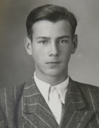 The contemporary witness's brother Pavel Parlesák at the age of eighteen