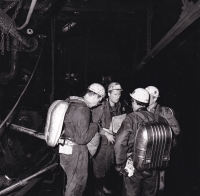 Václav Pošta (second from left) in the mine with inspectors of the District Mining Office / 1990