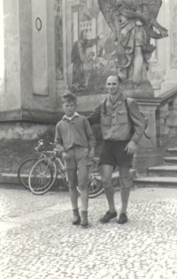 Miloš Fiala at the age of thirteen with his father
