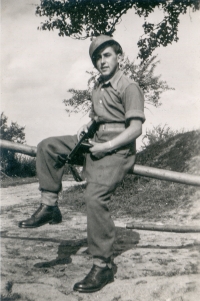 Otec pamětníka, Adolf Palarčík, 1945