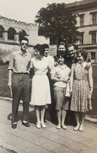 Jitka Chaloupková (první zprava), Soutěž tvořivosti mládeže Krnov, 1962