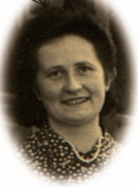 The witness's mother, Marie Stefanides (later Antropius), nee. Duhkova