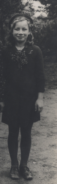 Jarmila Hermanová ve čtrnácti letech