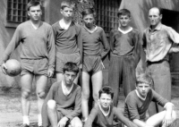 Vlastimír Lenert (second from right) as a 15-year-old volleyball player with the student team of TJ Sokol Samotišky