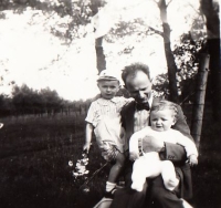 Stanislav Přibil with his sons Stanislav (left) and Jan (right)