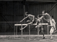 Zdeněk Hájek (první zleva) a bratr Antonín, Uherské Hradiště