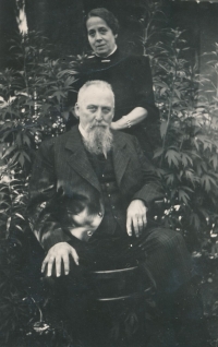 Brigittini prarodiče Dietlovi, cca 1945