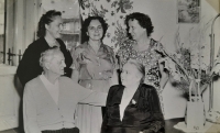 Grandparents Cvejn and their three daughters
