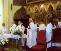 S biskupem Vokálem při biřmování v Rychnově n/K v kostele sv. Trojice, 2016