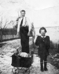 With her father Jan Prokša in 1940