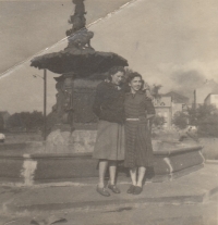 Witness's mother Erika Stephan (left) with a friend during the liberation in 1945
